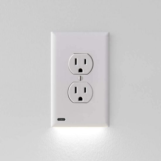 Outlet Wall Plate with LED Night Light