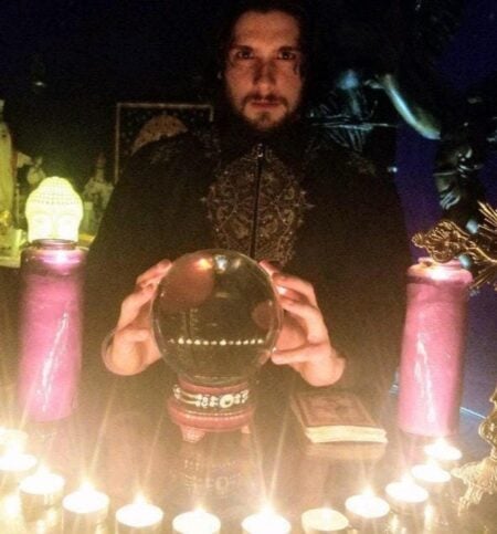 One-Question Psychic Reading by Derrek